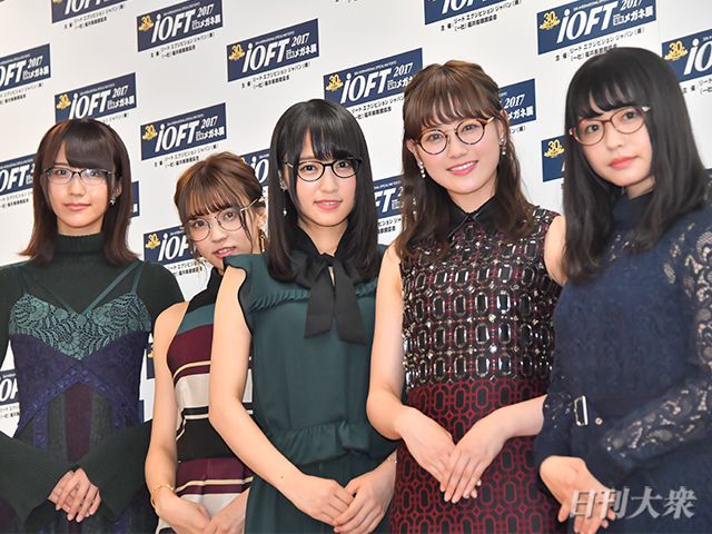 欅坂46「メガネベストドレッサー賞受賞」メガネ姿にファンため息の画像001