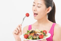 ＰＭＳに更年期…女性ならではの悩みは食事で改善できる！