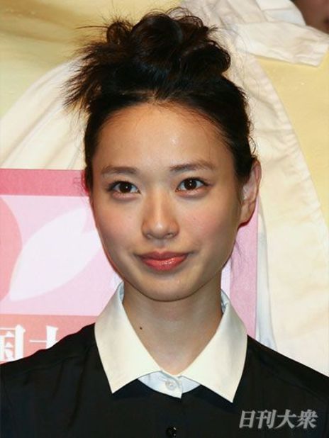 戸田恵梨香 前髪クネ男と破局も さっそく共演者との新たな恋か 概要 日刊大衆 芸能 ニュース