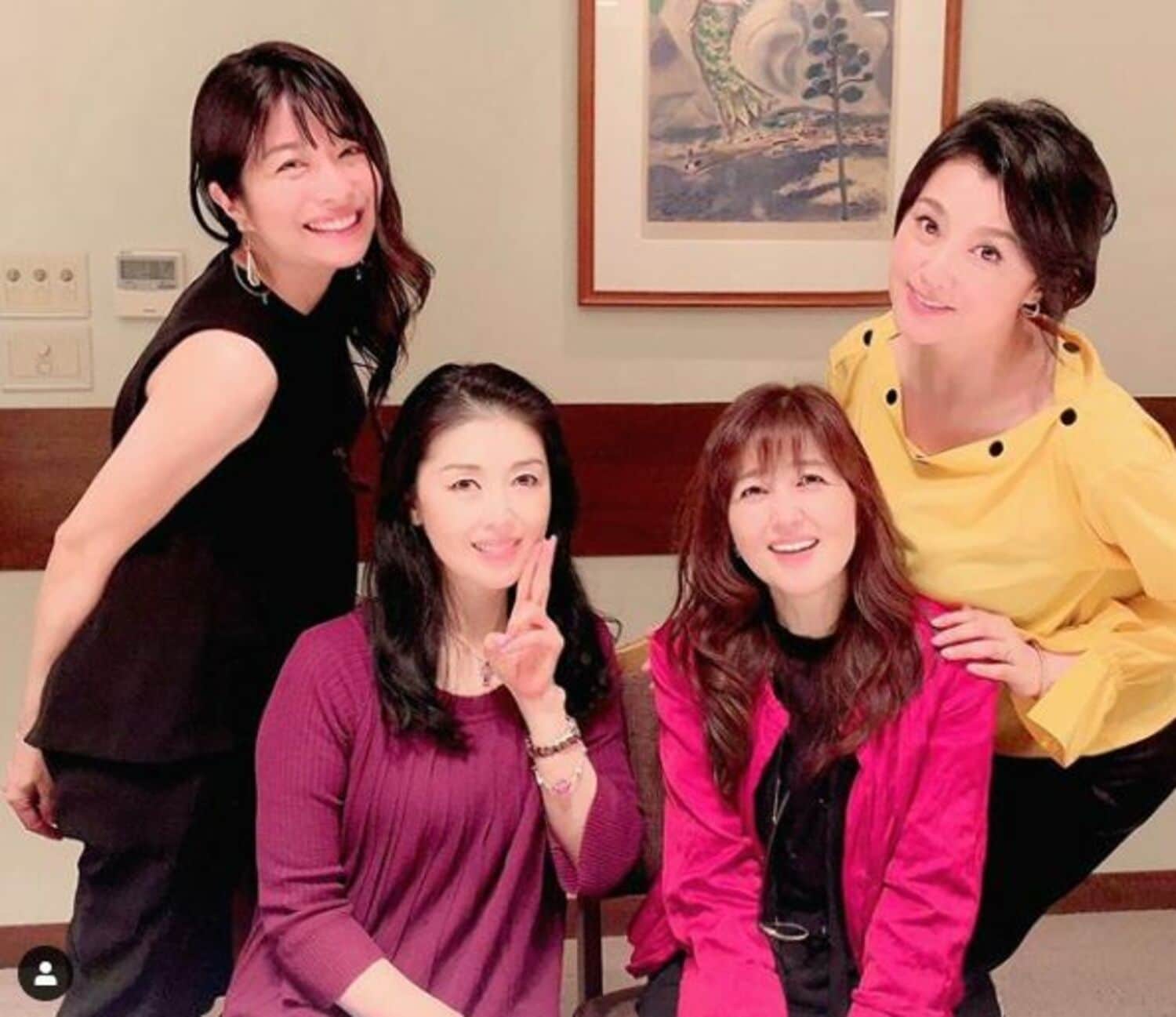 （左から）三倉茉奈、藤あや子、石野真子、藤原紀香
