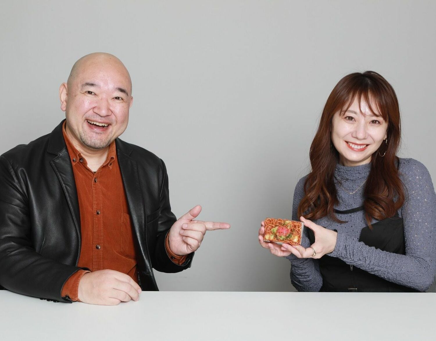 塩崎省吾「ホルモン、スープ、じゃがいも…ご当地焼きそば」麻美ゆまのあなたに会いたい！（前編）の画像