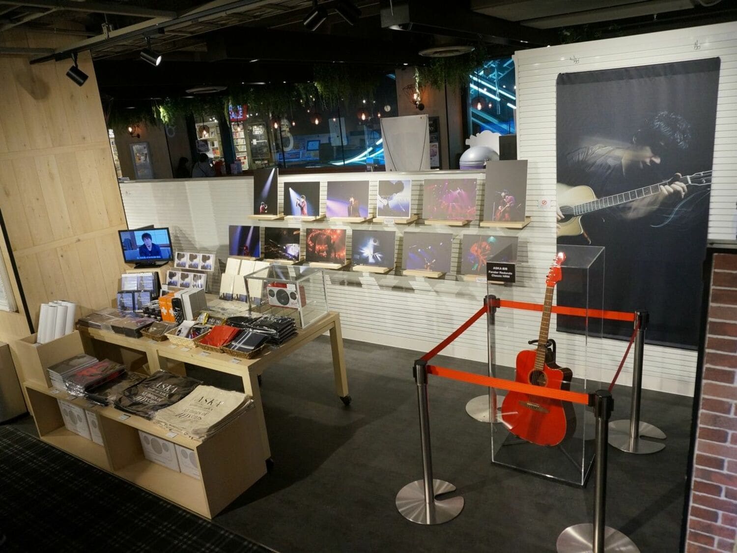 アーティストASKAの「ありったけ」ショップが渋谷の中心でオープン！の画像