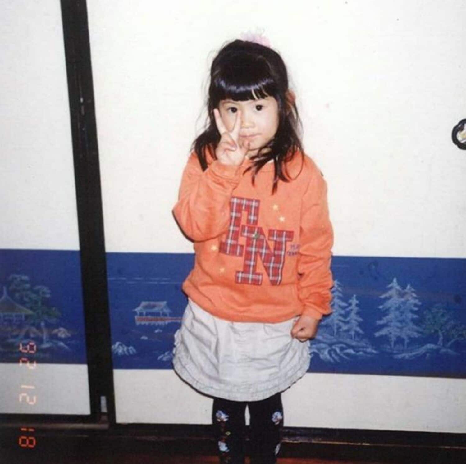 絢香、「5歳当時の写真」を公開！デビュー13周年に祝福コメント殺到の画像