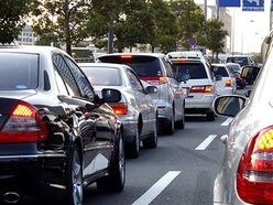 車が少なくても渋滞は起きる!? GW前に知っておきたい渋滞の回避法とは?