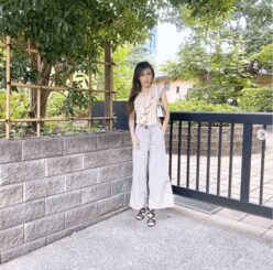 工藤静香、“Cocomiのパンツ”着用ショット公開「細っ」「スタイル抜群」